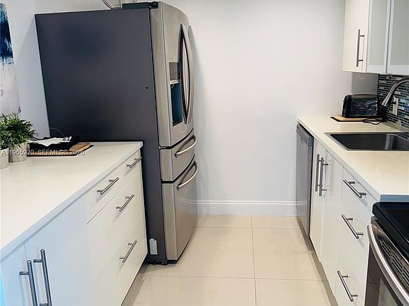 5th image of 20335 N Country Club Dr APT 608