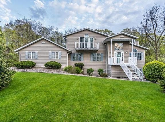 2nd image of W3519 Oakwood Dr