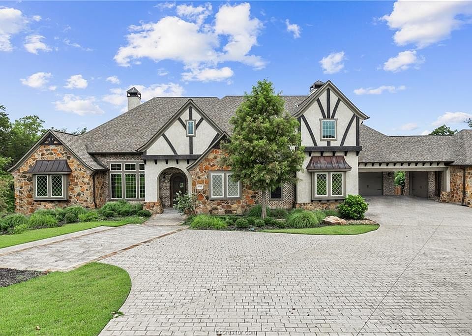 1st image of 5397 Majestic Oak Ct