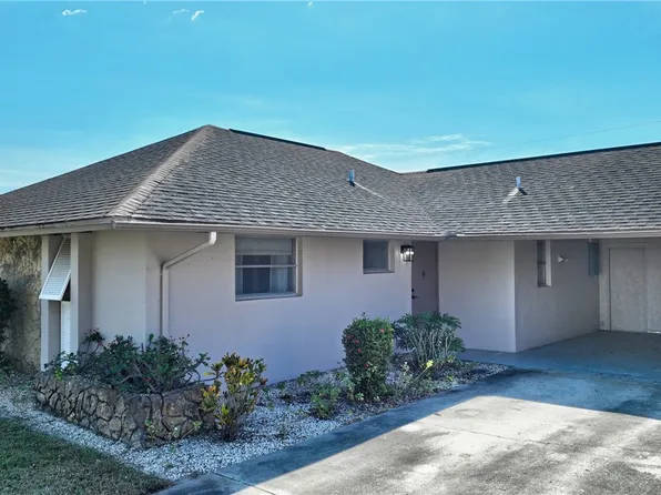 261 Briar Ct, Lehigh Acres, FL 33936