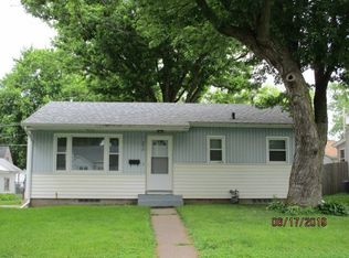 3018 Central Ave, Bettendorf, IA 52722