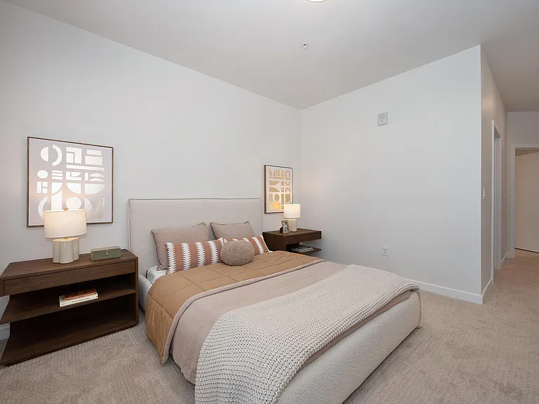 Halcyon Apartments — Photo 81