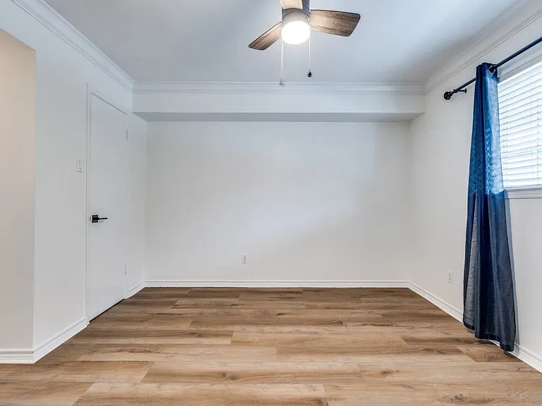 10216 Regal Oaks Dr #C — Photo 11