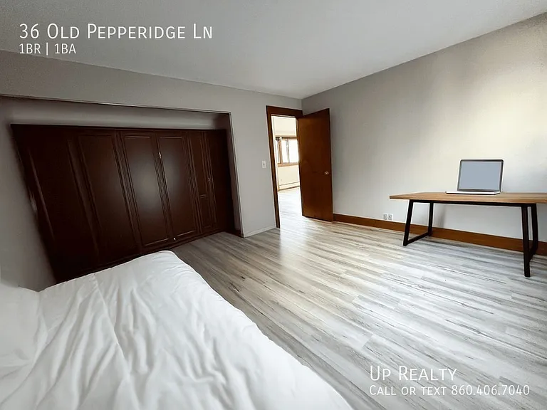 36 Old Pepperidge Ln — Photo 8
