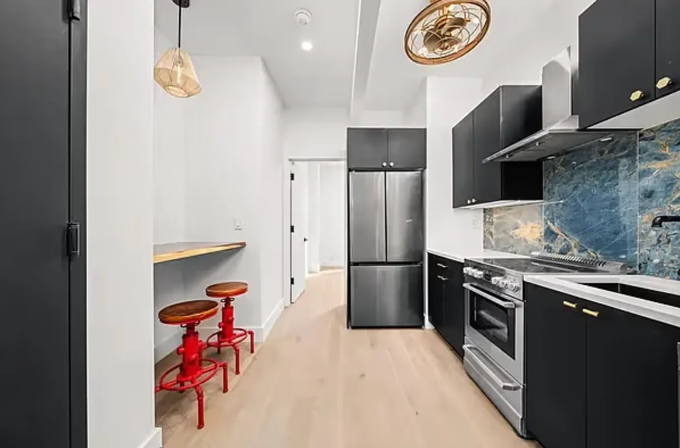727 Knickerbocker Avenue — Photo 2
