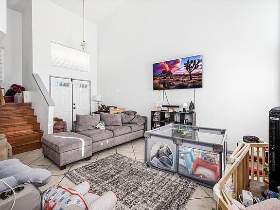 5th image of 47801 Pansy St