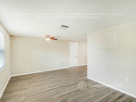 3rd image of 7935 Fox Hollow Dr