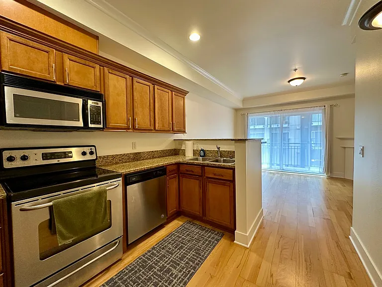 1015 Railroad Ave #303 — Photo 7