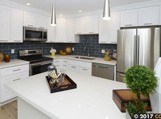 1233 Singingwood Ct APT 3, Walnut Creek, CA 94595