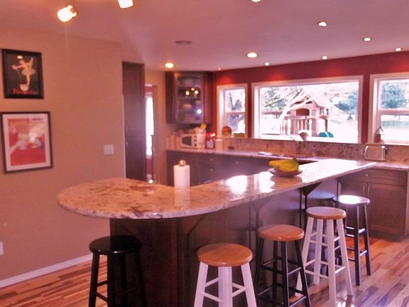 3rd image of 25803 Lake Wilderness Country Club Dr SE #C