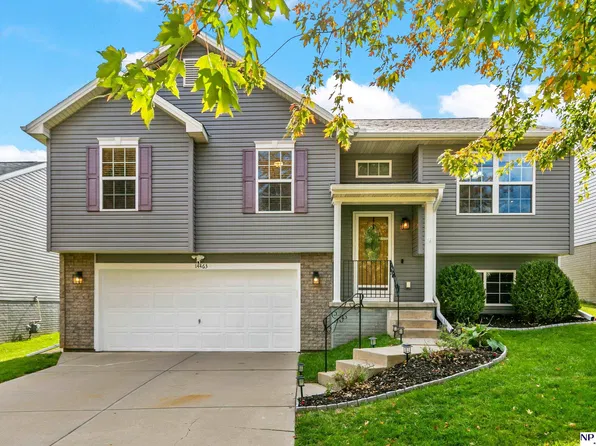 14463 Leeman St, Bennington, NE 68007