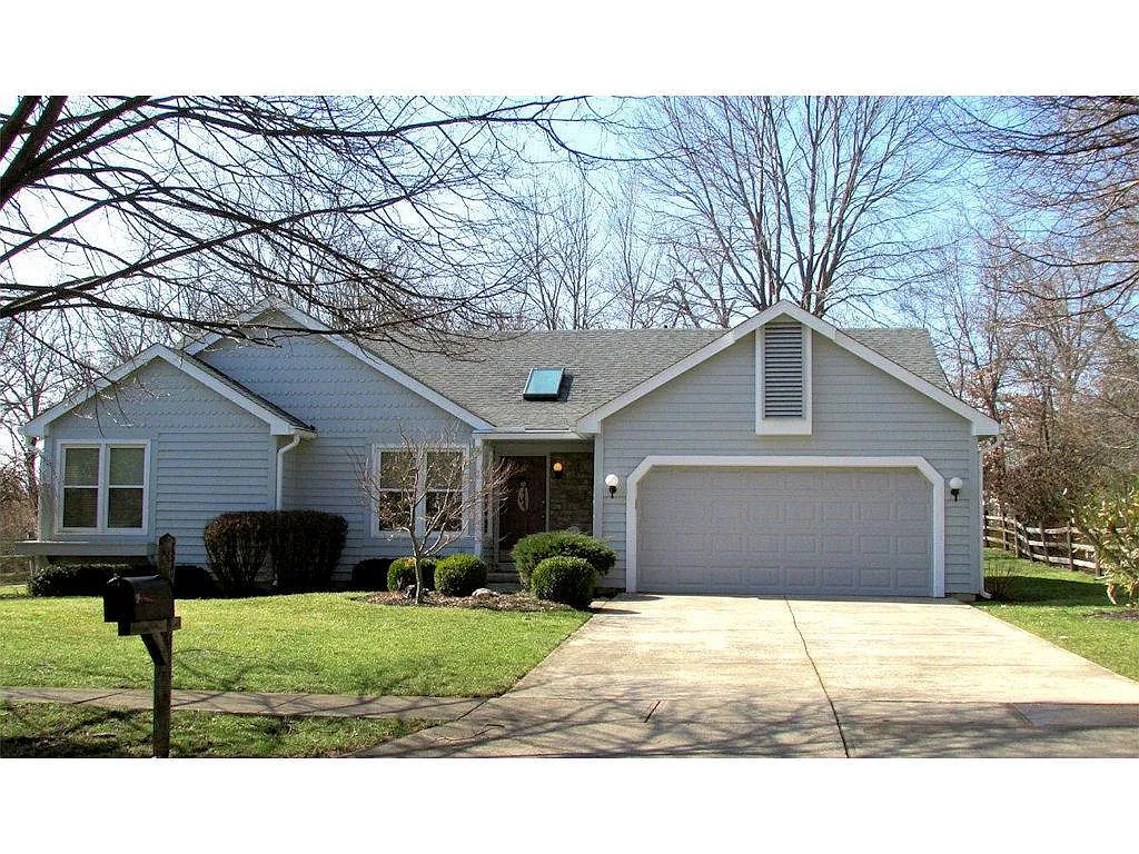 8257 Creek Woods Pl photo 1