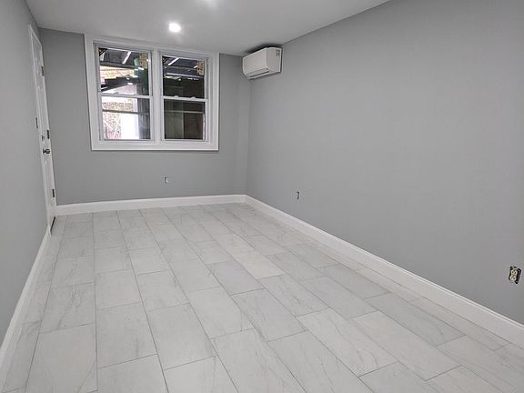 2nd image of 2225 Ryder St Floor 1
