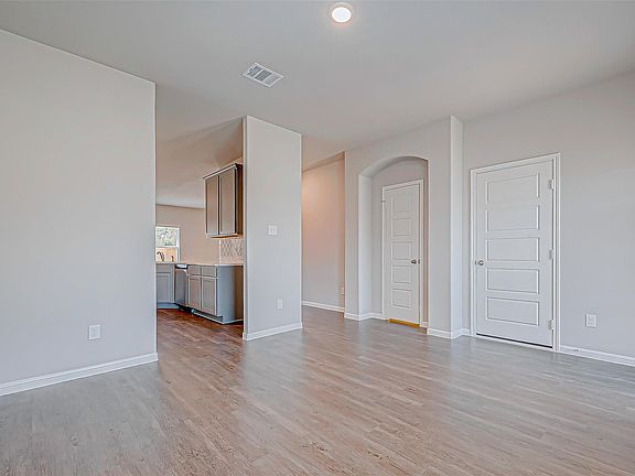 5th image of 27211 Mockingbird Terrace Ln