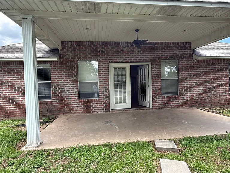 9812 Kings Pointe Dr — Photo 53