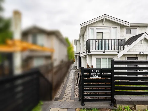4675 Canada Way #2, Burnaby, BC V5G 1G4