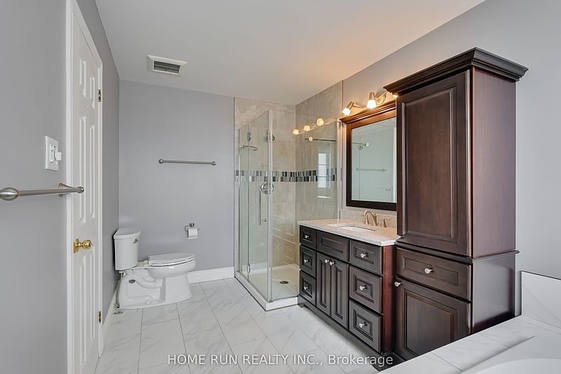 Ottawa House for rent - 4 Bedrooms — photo 27