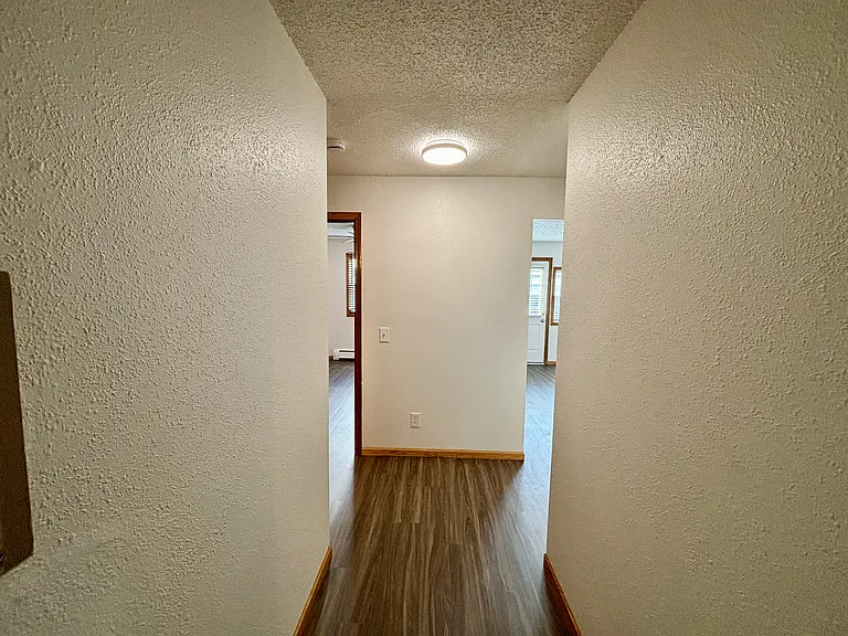 1023 Fiedler Ln #5 — Photo 2