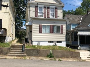 825 Emerson St, Fairmont, WV 26554