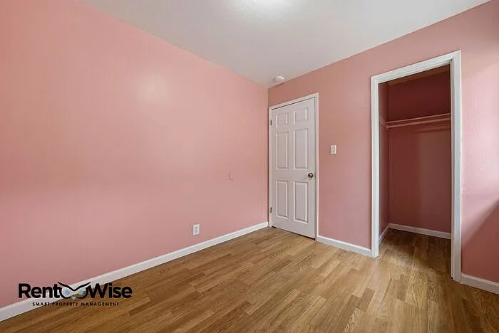657 Hurlingame Ave — Photo 23