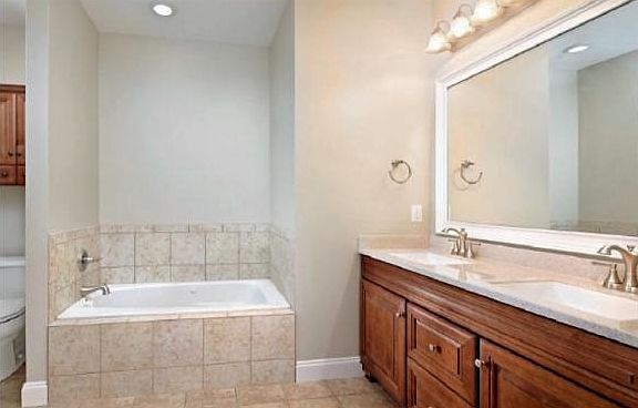 4th image of 232 Radford Dr #1