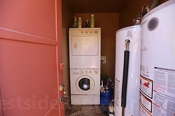 3rd image of 11909 Jefferson Blvd