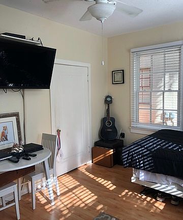 4th image of 306 Madison APT 3