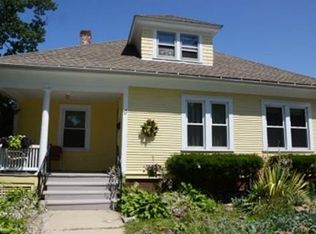 27 Greenbrier St, Springfield, MA 01108