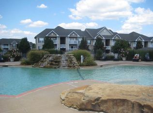 175 Babbling Brook Ln, Saint Charles, MO 63303