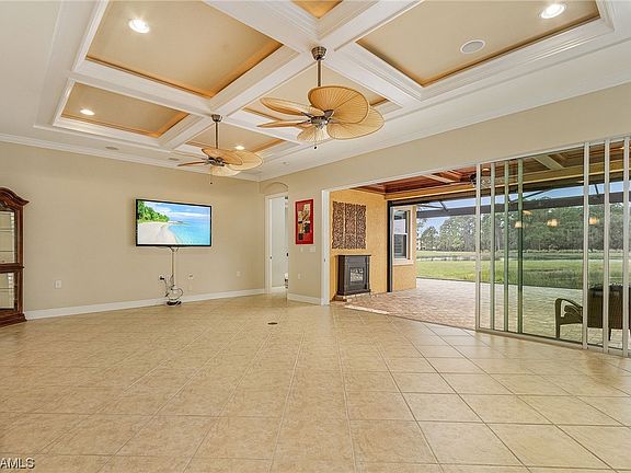 4th image of 10548 Carena Cir