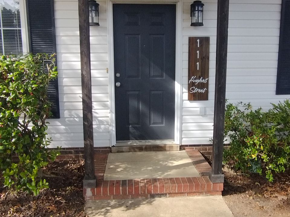 1st image of 111 Hughes St