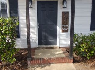 111 Hughes St, Fountain Inn, SC 29644