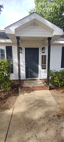 111 Hughes St Photo 1
