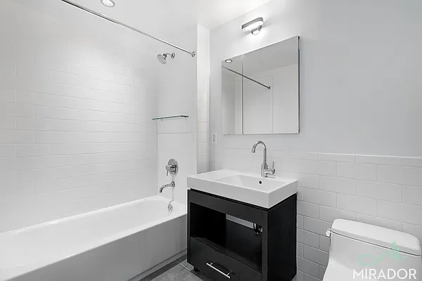 Rented by Mirador Real Estate | media 10