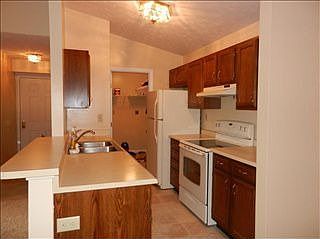 3rd image of 108 Mallard Glen Dr APT 4
