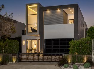 653 N Laurel Ave, Los Angeles, CA 90048
