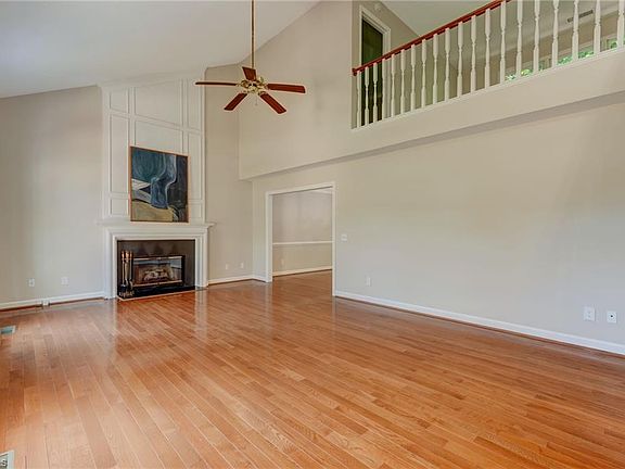 5th image of 4301 Windlestraw Ln