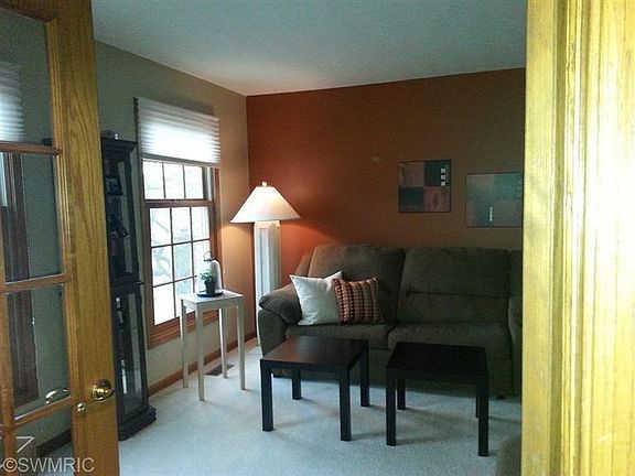 3rd image of 2104 Richview Ave NW