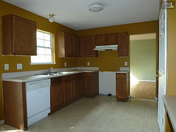 4th image of 73 Cherry Grove Dr