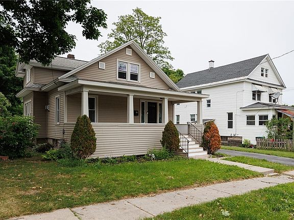 3rd image of 709 Lansing St