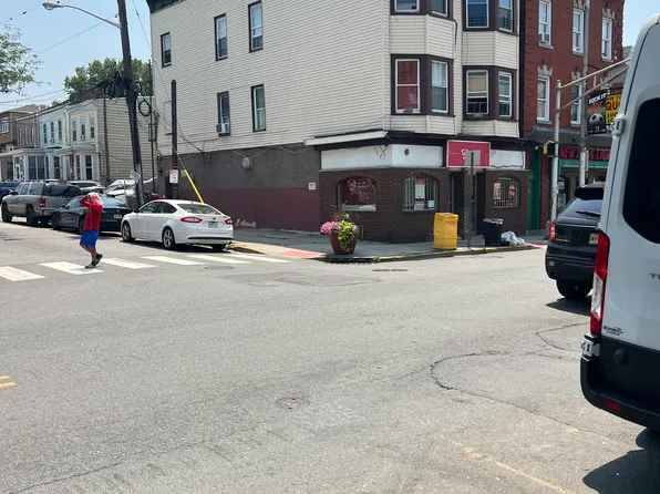 480 Westside Ave #2L, Jersey City, NJ 07304