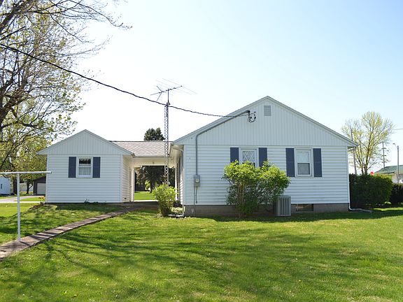 5th image of 102 Hillcrest Dr