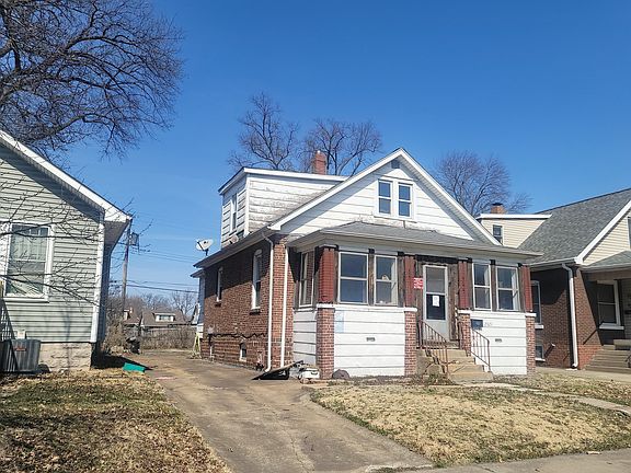 3rd image of 2621 Iowa St