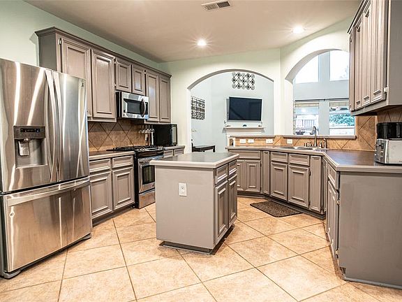 3rd image of 11007 Pierce Valley Dr