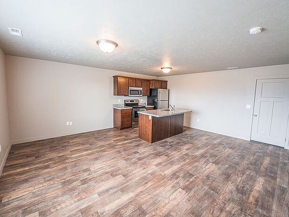 5th image of 14421 S Oakfield Way
