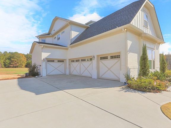 3rd image of 170 Annelise Park Dr