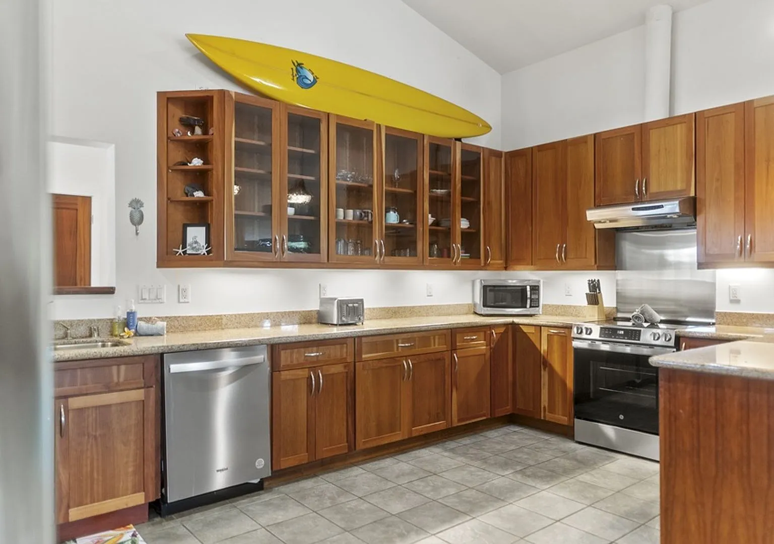 North Shore Tropical Hale | Spacious w/ Private Pool & Tropical Garden — Photo 4