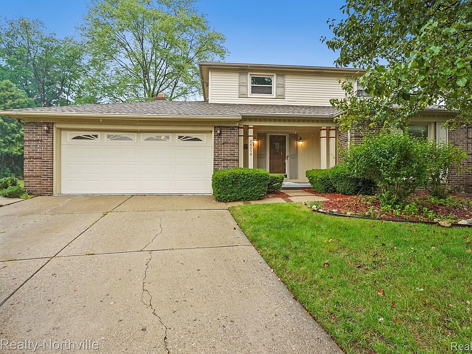 1st image of 36076 Grennada St