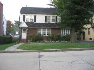 53 Grandview Ave, White Plains, NY 10605