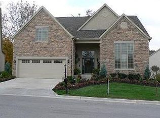 8805 Terrace Ridge Ln, Pickerington, OH 43147